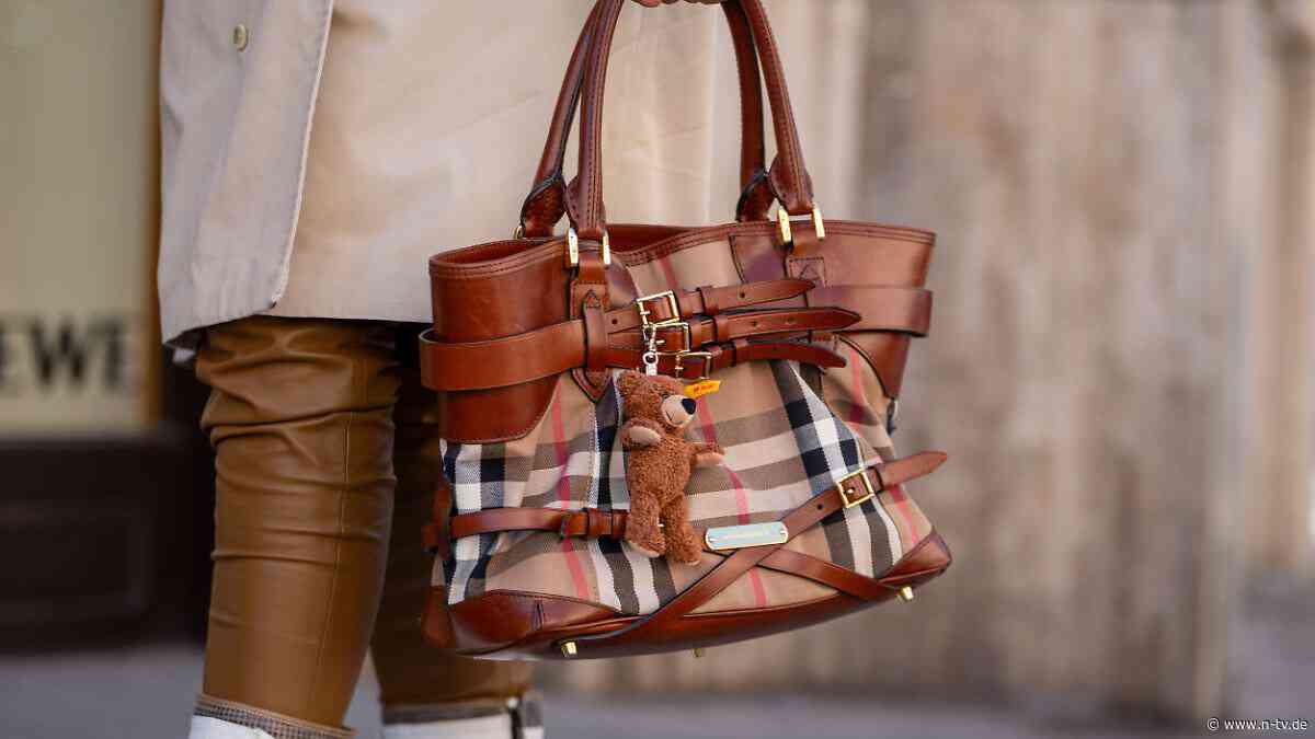 Rote Zahlen erfordern Sparkurs: Burberry erwägt Abbau von 1700 Stellen