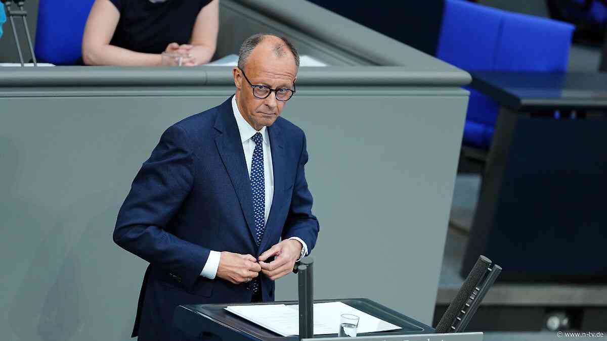 Will eng mit USA arbeiten: Merz lobt Scholz' Reaktion auf Krieg als "historisch"
