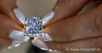 Zeldzame blauwe diamant geveild voor 19 miljoen euro