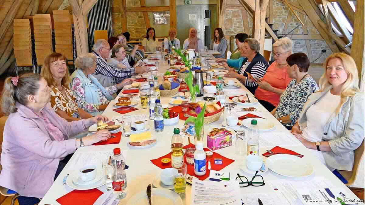 In Haiterbach: Vereine stellen geflüchteten Frauen Angebote vor