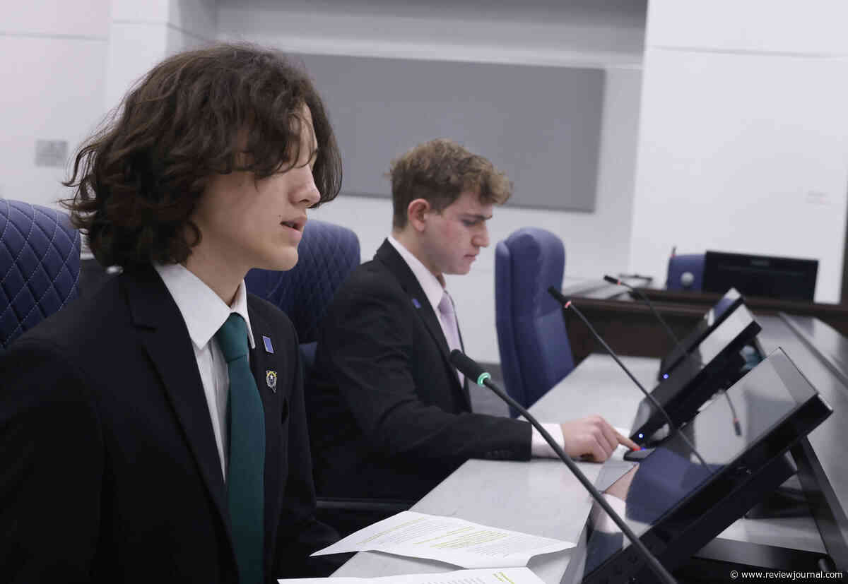 Teens’ bill would expand protections against antisemitism