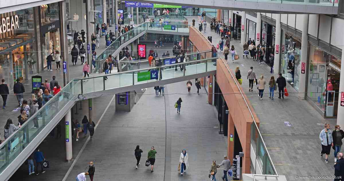 Two Liverpool ONE outlets disappear overnight as railings go up