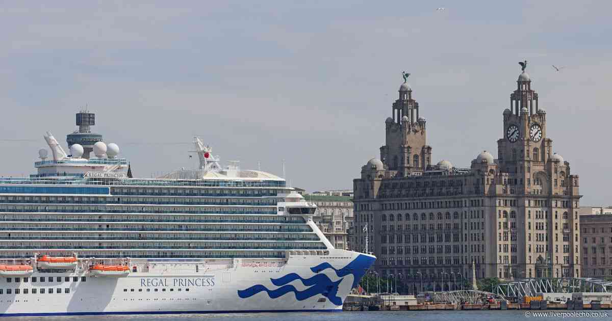 Regal Princess cruise ship arrives in Liverpool before setting sail