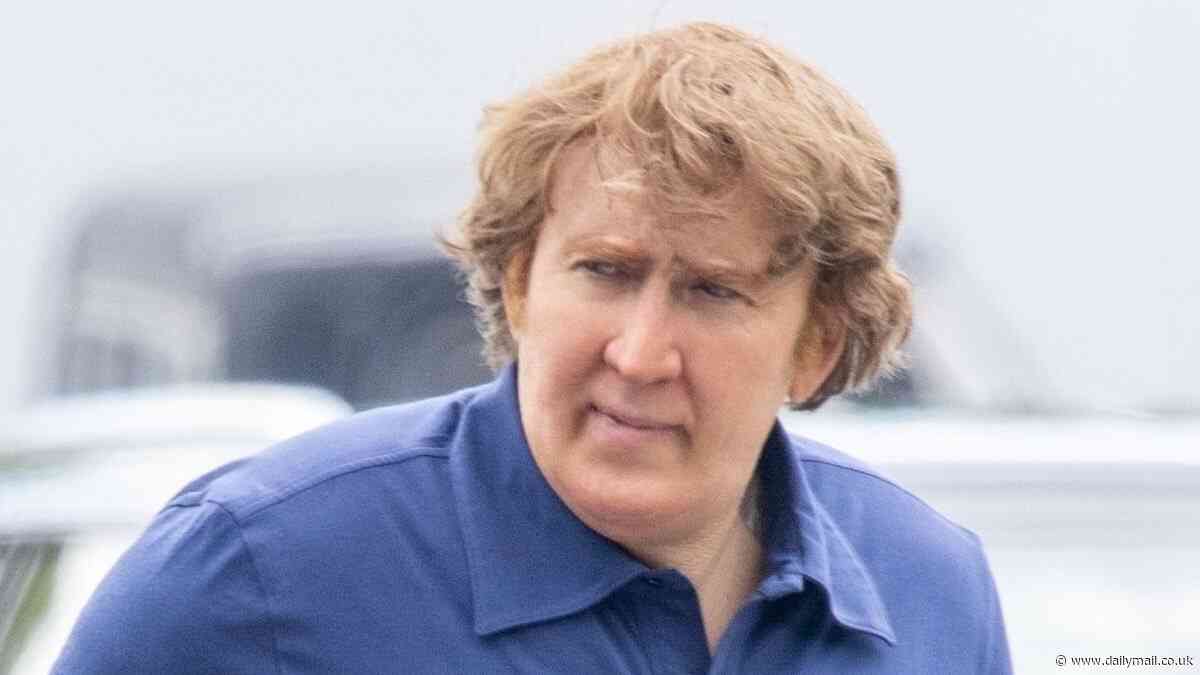Huge Hollywood star looks unrecognizable, as insiders say he hopes transformation will save his 'broken' career