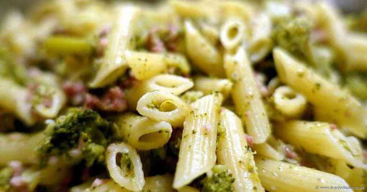 Mary Berry's 15-minute bacon and pesto pasta is the perfect midweek meal
