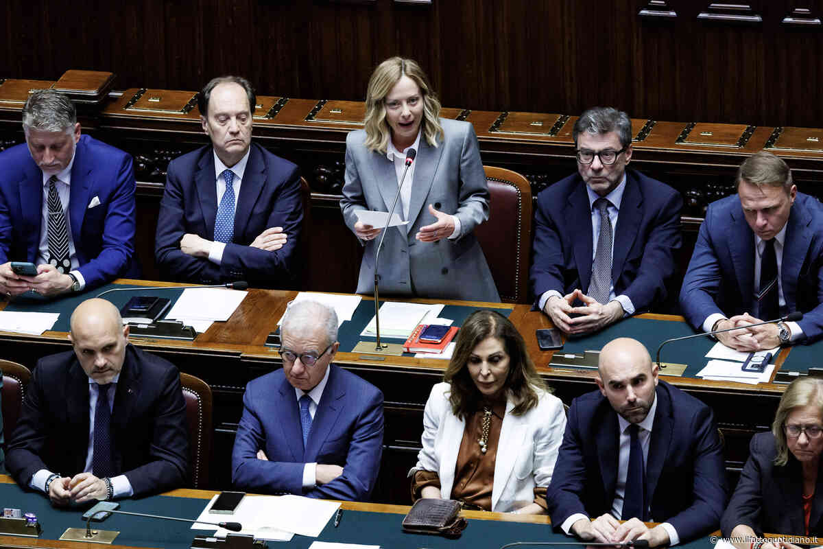 Meloni alla Camera: “Con Netanyahu conversazioni difficili, rispetti diritto internazionale. Ma non richiameremo l’ambasciatore”