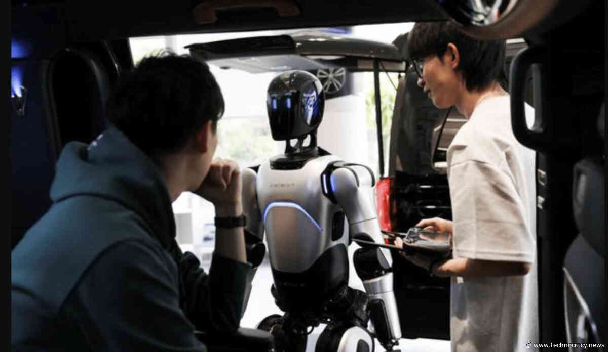 China’s AI-Powered Humanoid Robots Aim To Transform Manufacturing