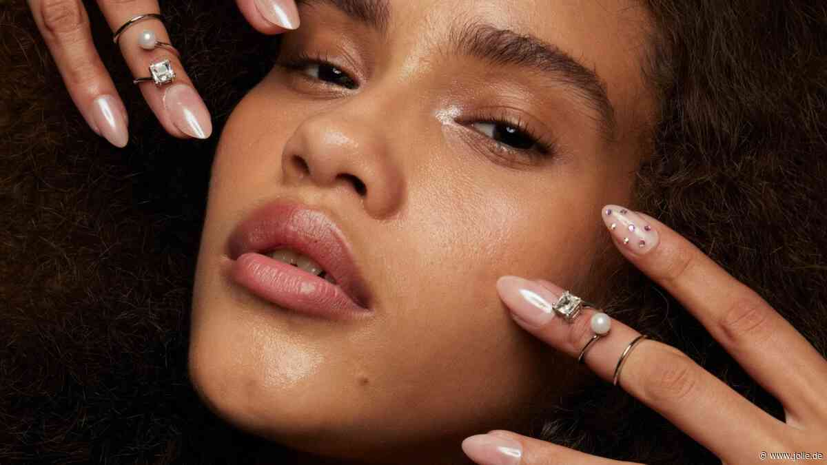 Boho Nails: Diesen Nagel-Trend lieben wir im Sommer