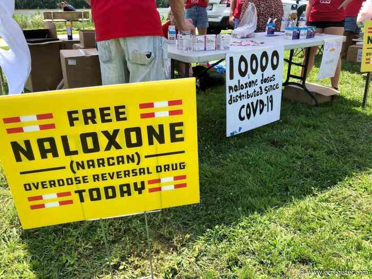 US overdose deaths fell 27% last year, the largest one-year decline ever seen