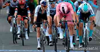 Rozetruidrager Mads Pedersen verzilvert topvorm met derde ritzege in de Giro d’Italia