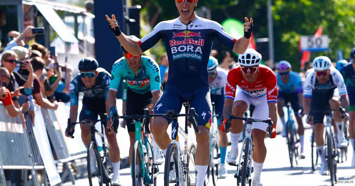 Leider Mads Pedersen maakt favorietenrol waar en voltooit hattrick in Giro d’Italia na millimetersprint