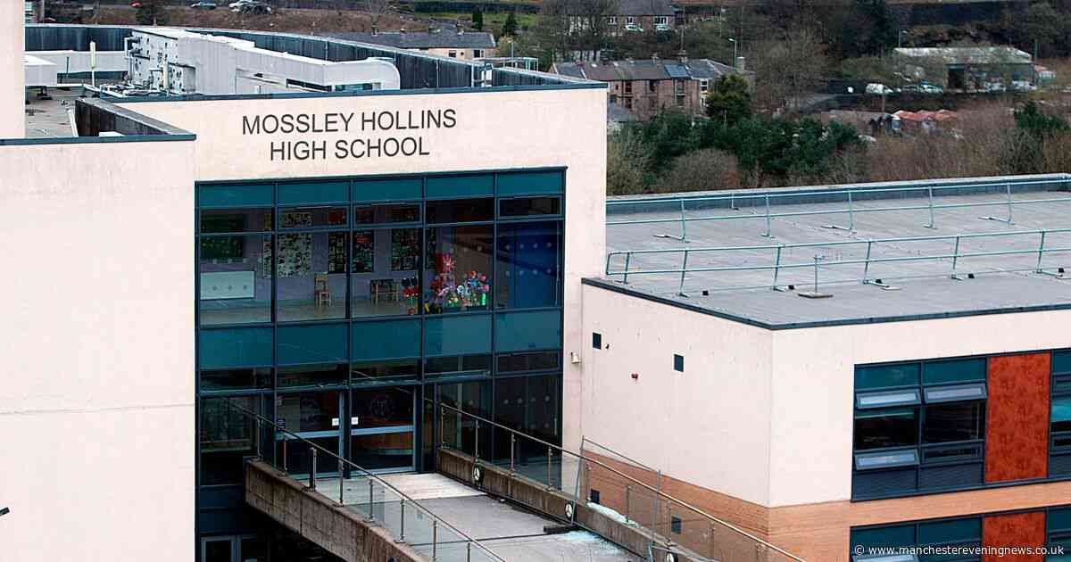 Mum SLAMS school uniform policy leaving kids roasting in sunny weather