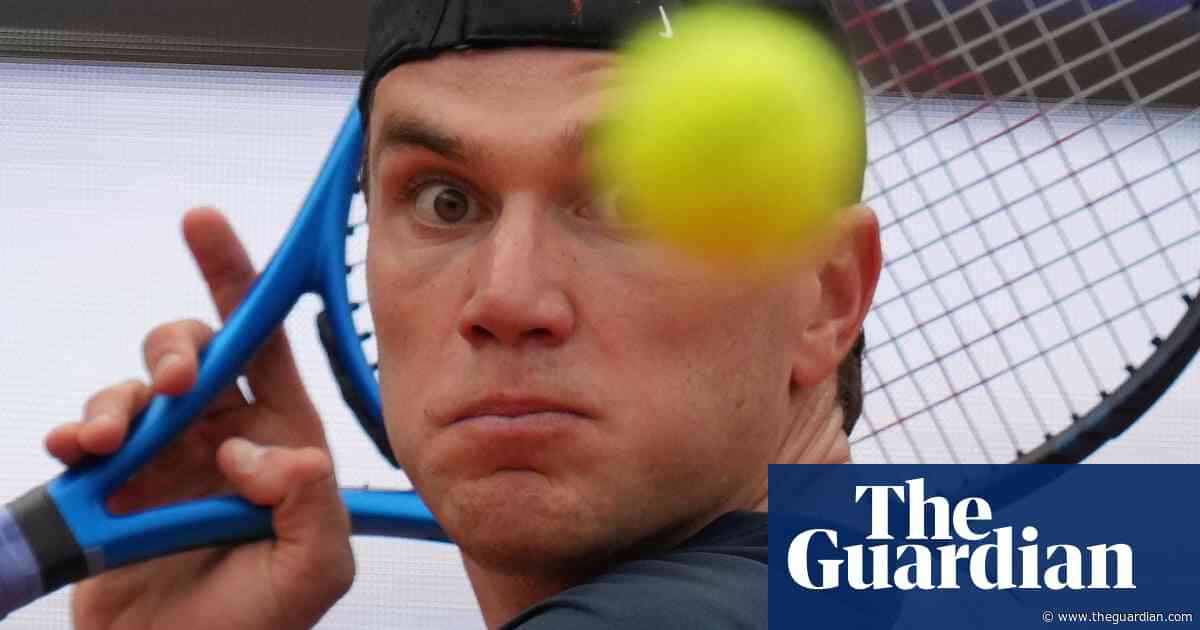 Alcaraz dismisses Draper in straight sets to ease into Italian Open semi-final