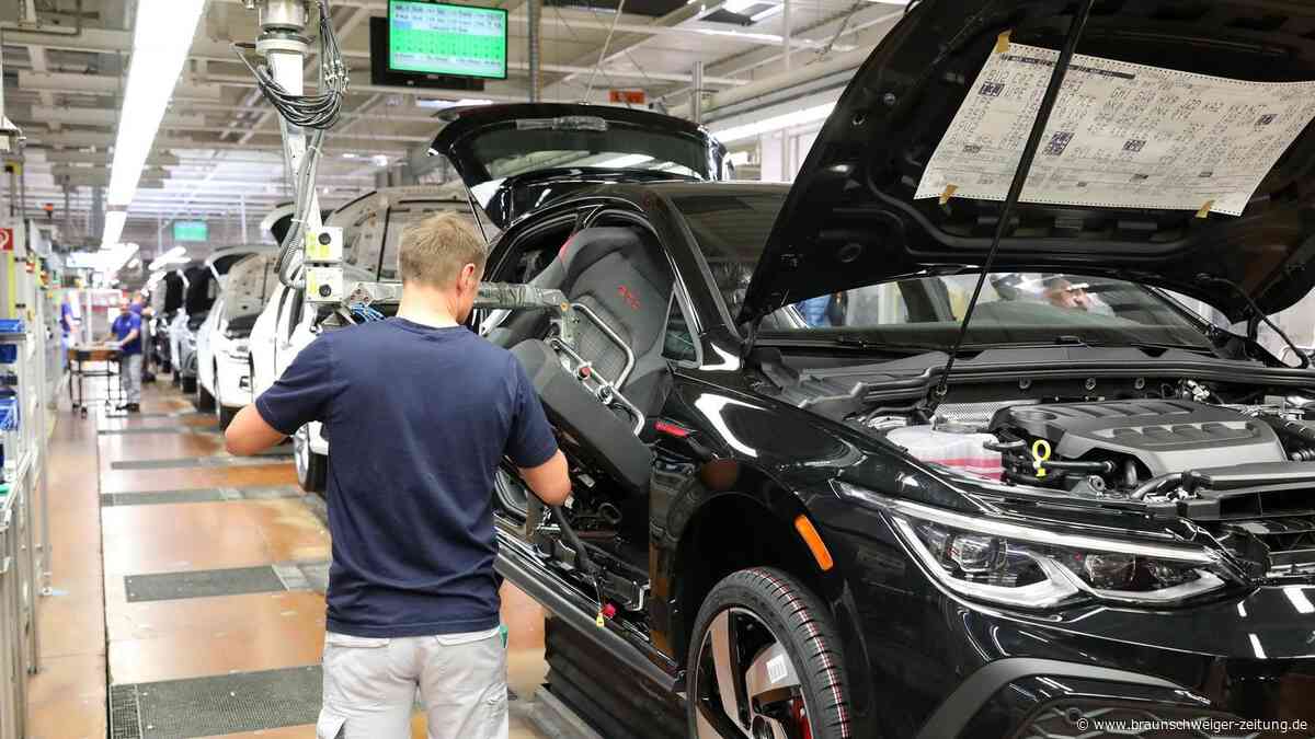 VW dreht an der Uhr: Schichten dauern nun 28 Minuten länger