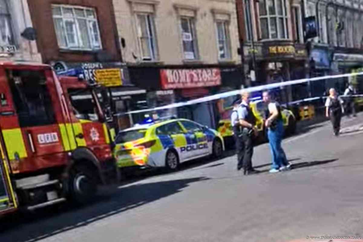 LIVE as police close Stoke Newington High Street as air ambulance lands in park