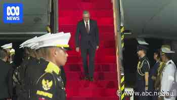 Albanese touches down in Indonesia for first overseas trip after election win