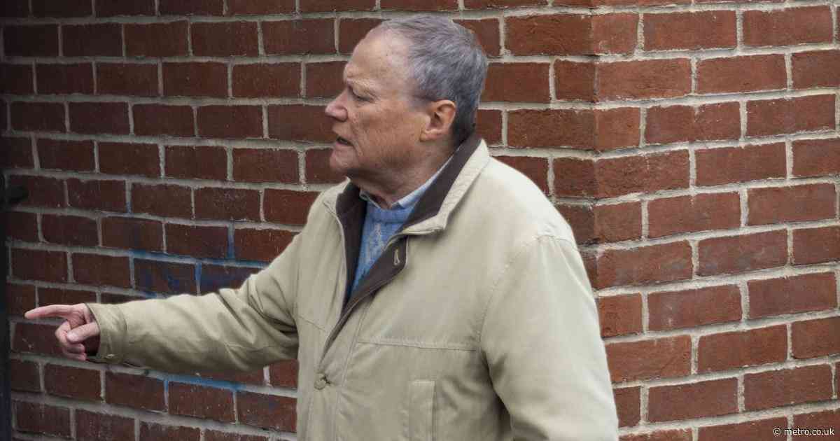 Coronation Street legend Roy makes heartfelt request of Carla