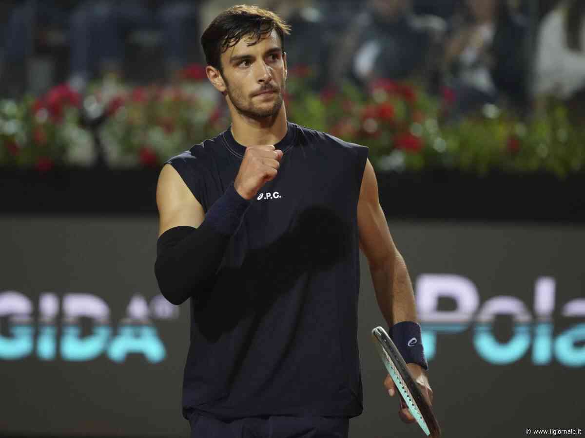 Internazionali Roma, Musetti da impazzire. Batte Zverev 7-6, 6-4