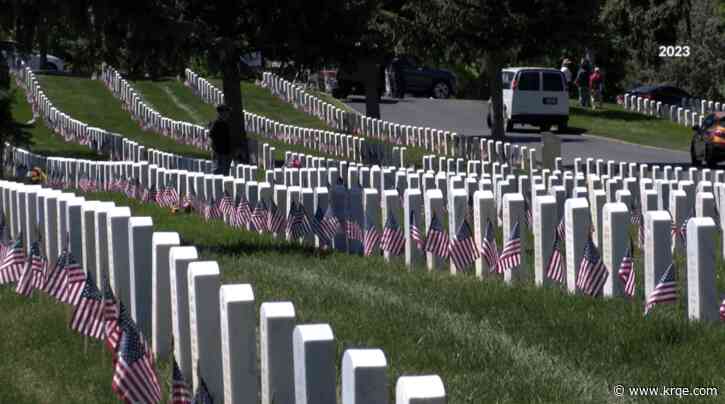 Call for volunteers to place flags at Santa Fe National Cemetery