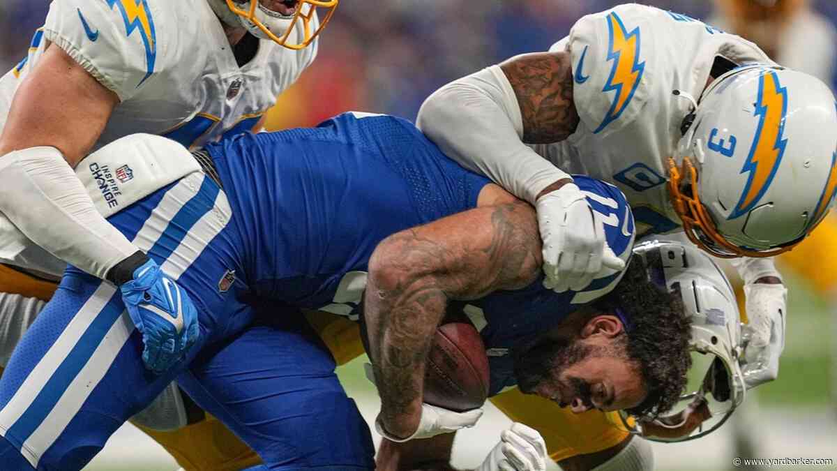 Chargers, Colts reveal 2025 schedule using Minecraft jokes