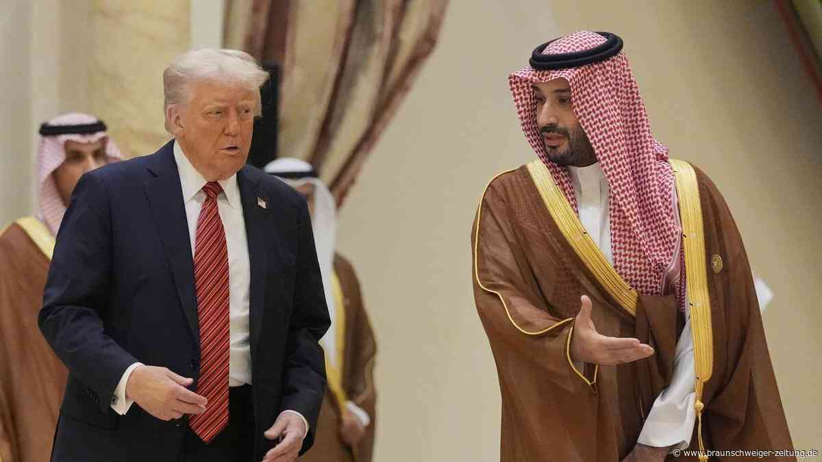 Trump schläft offenbar bei Staatsbesuch in Saudi-Arabien ein