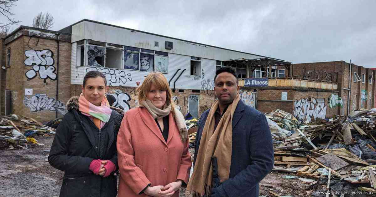 Month of missed bin collections in Croydon leaving ‘persistent smell of decay’