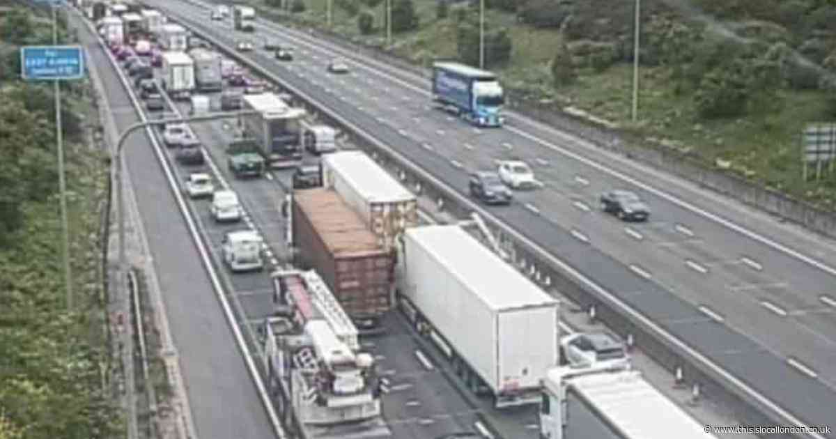 LIVE updates as HGV crash on M25 near Romford causes SEVERE delays
