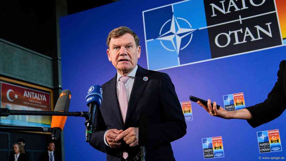 Nato: Johann Wadephul befürwortet Fünf-Prozent-Vorgabe von Donald Trump für Militärausgaben