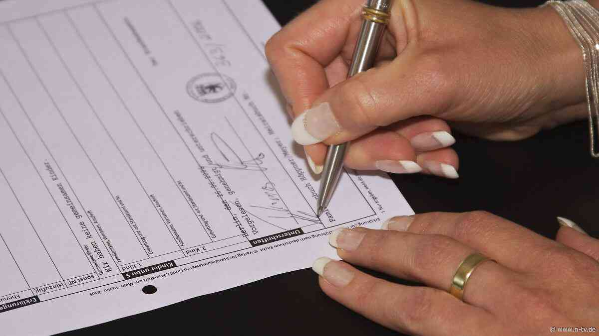 Heirat, Scheidung, Adoption: Reform des Namensrechts: Was jetzt an Änderungen möglich ist