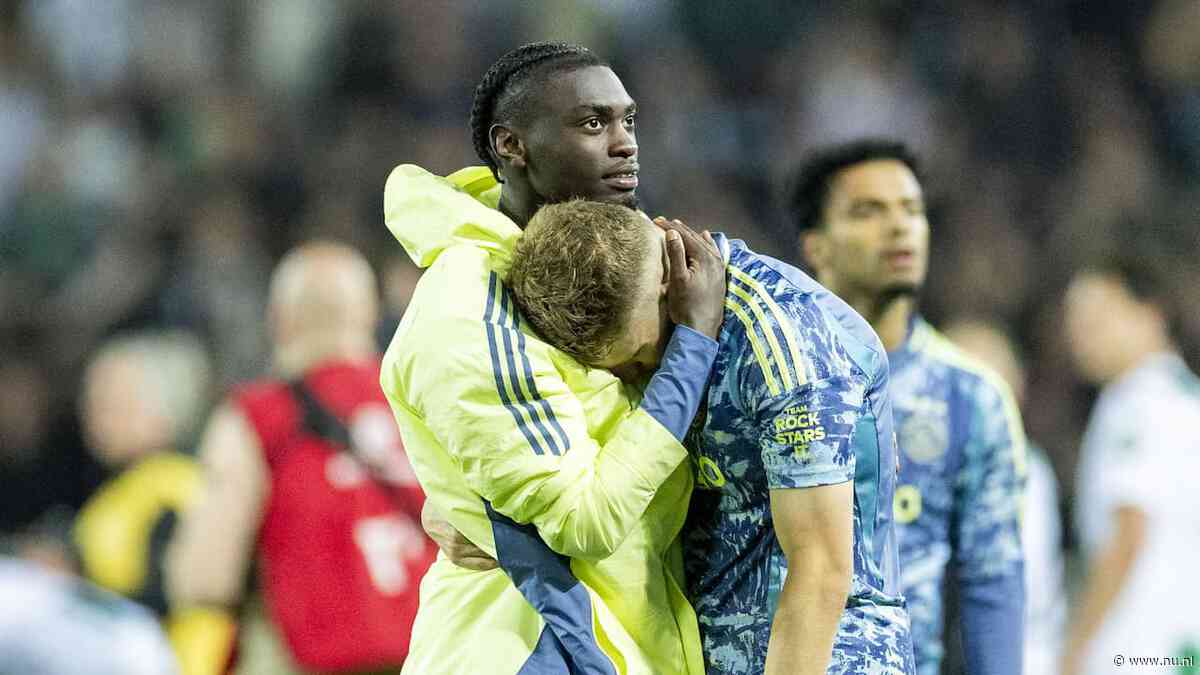Buitenlandse media zien drama voltrekken bij Ajax: 'Moeder aller inzinkingen'