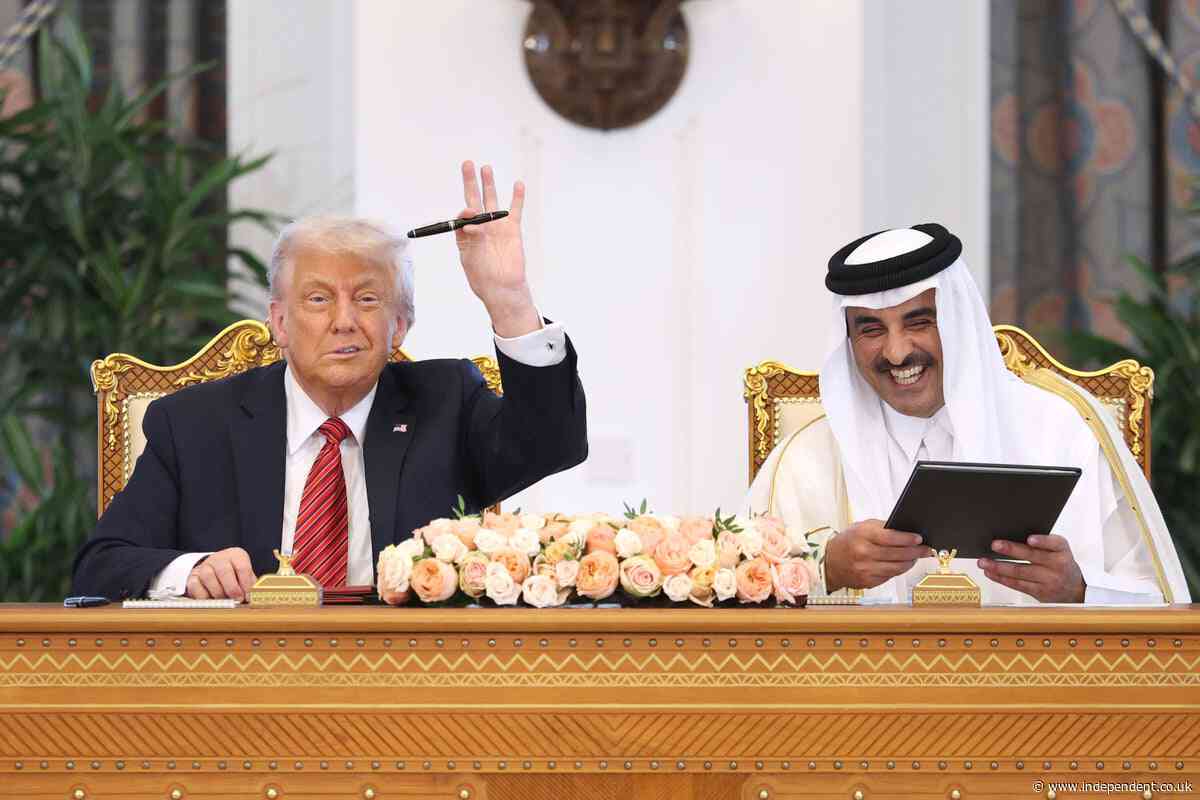 Trump boasts about changing engines on new luxury jet after striking Qatar Boeing deal