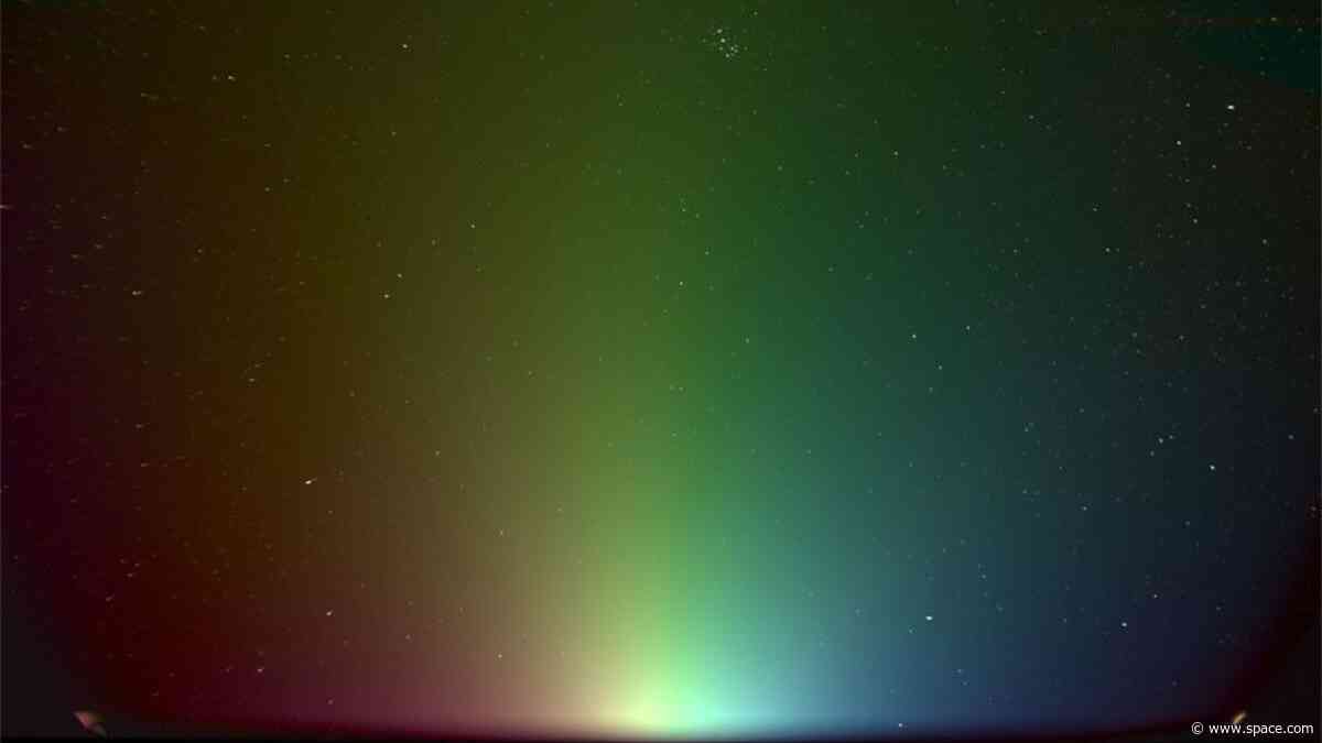 NASA's PUNCH spacecraft see a cosmic rainbow in the zodiacal light