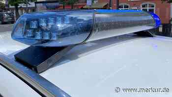 Spurwechsel mit Folgen: Autofahrerin rammt an der Penzberger Hauptkreuzung einen anderen Wagen