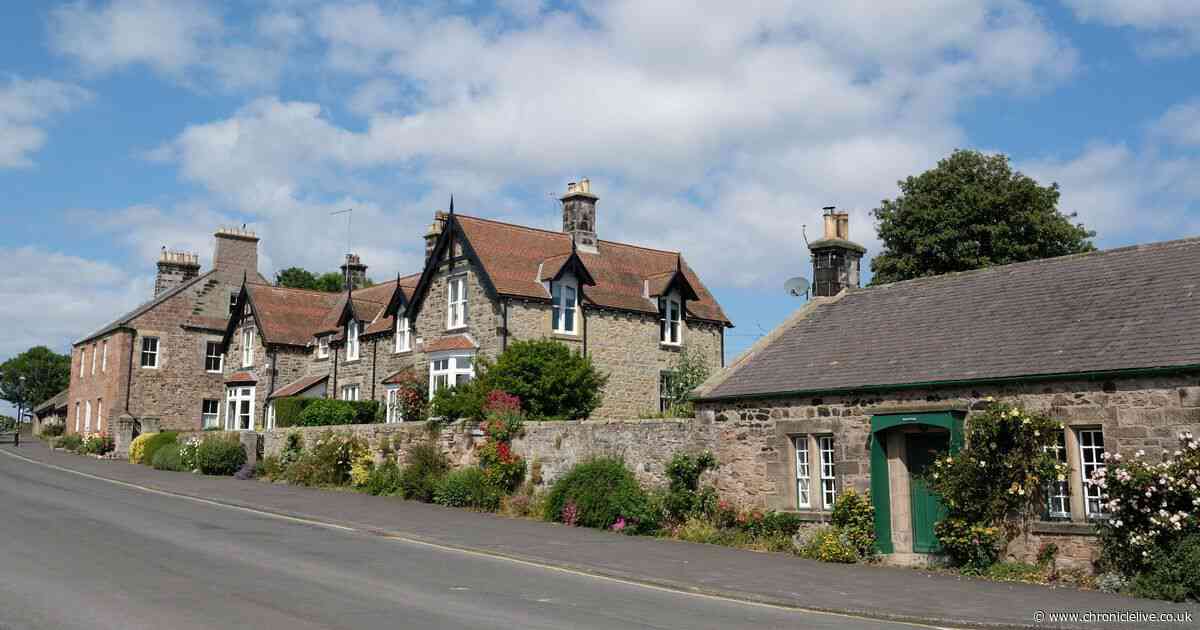 Beautiful Northumberland town with beach that 'doesn't feel like UK' makes top 10 summer spots