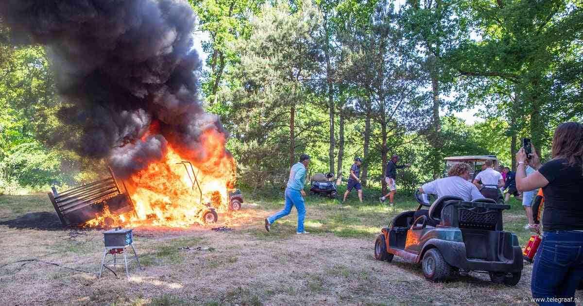 Dutch Ladies Open opgeschrikt door vuurzee van buggies die in de fik vliegen