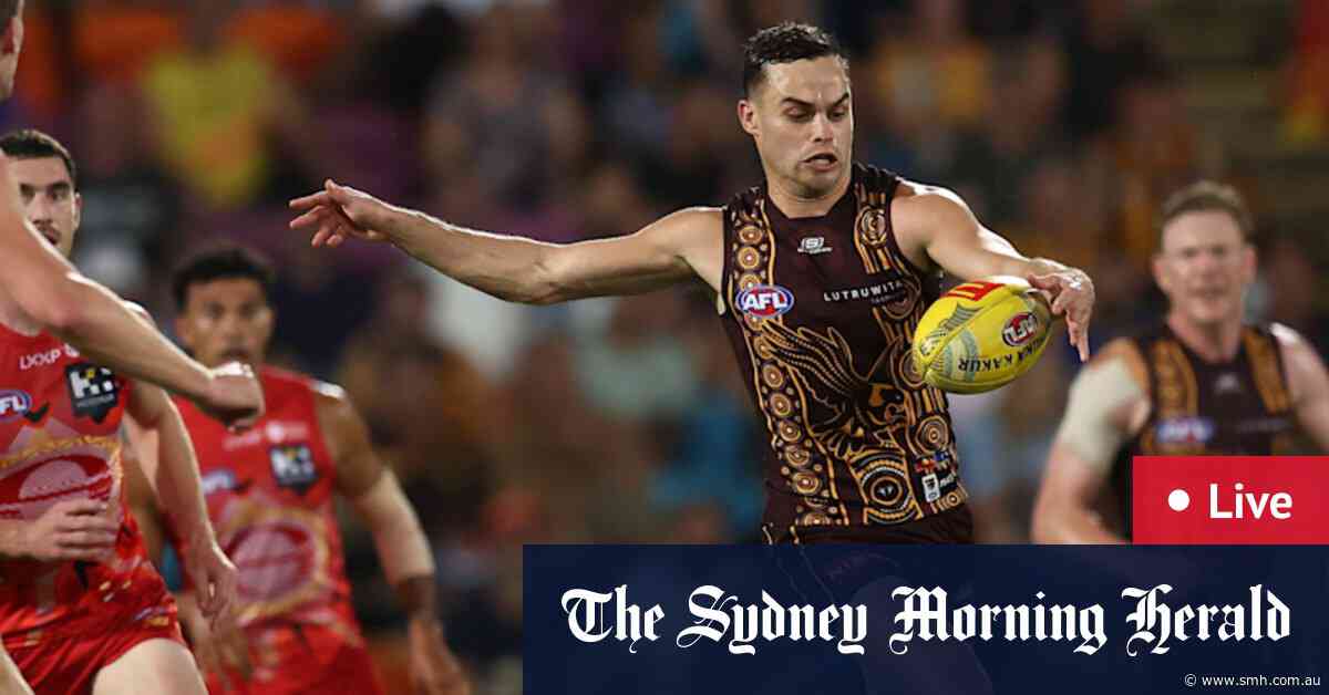 AFL live: Hawks fight back against Suns as Cyril watches on in Darwin