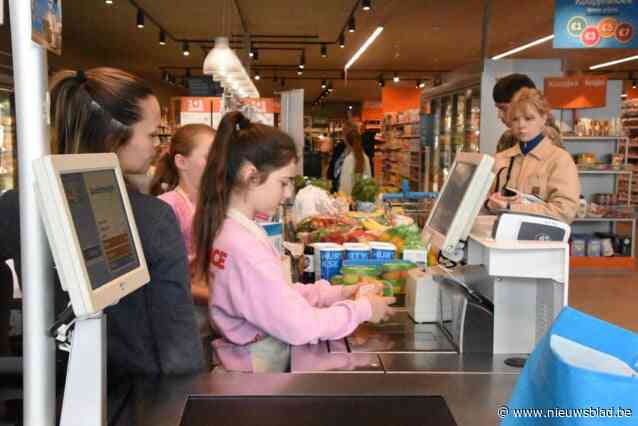 IN BEELD. Kinderen Sint-Victor nemen een dagje Albert Heijn-winkel over