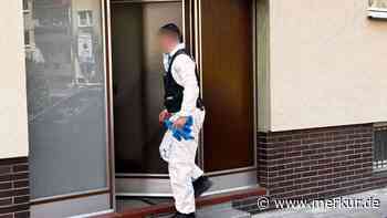 Polizei findet Toten in Wohnung: Größerer Polizeieinsatz in Bayern