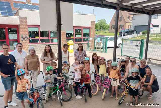 Kinderen leren fietsen zonder zijwieltjes