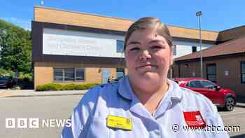 Mum trains as midwife thanks to volunteer scheme