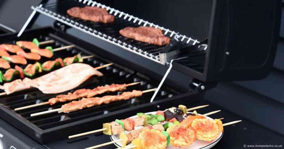 'Best' BBQ shoppers recommend others buy now reduced in price at Debenhams
