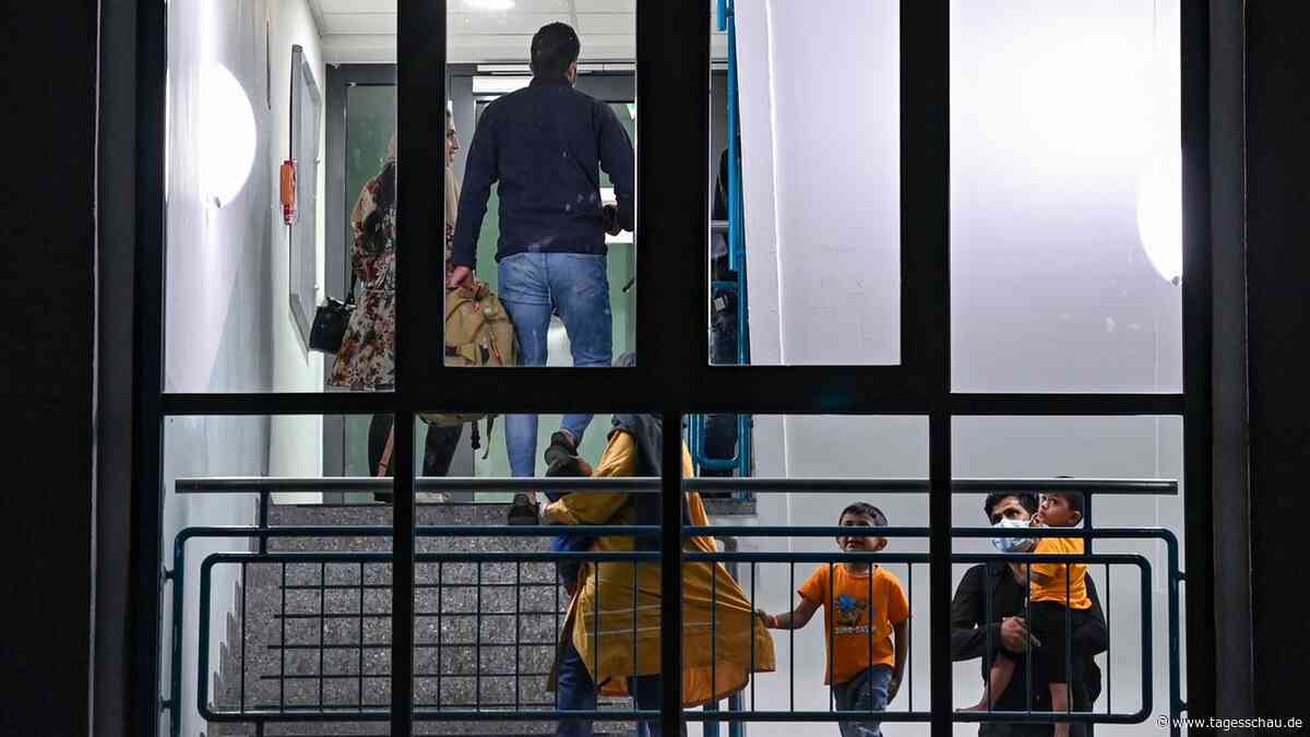 Aufnahmeprogramm: Ehemaliger Fallbearbeiter empört über Bundesregierung