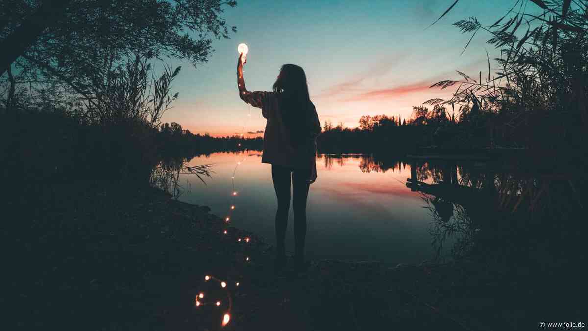 Finanz-Horoskop: 3 Sternzeichen ziehen jetzt das Geld magisch an