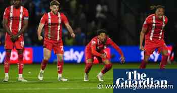 Leyton Orient stun Stockport in shootout to reach League One playoff final