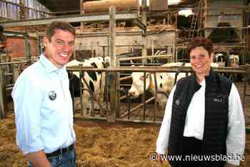 Van bij de boer rechtstreeks op je bord, Bavo en Isabelle tonen met Mili Hoevezuivel hoe het moet: “Alle dieren die hier staan, zijn hier geboren”