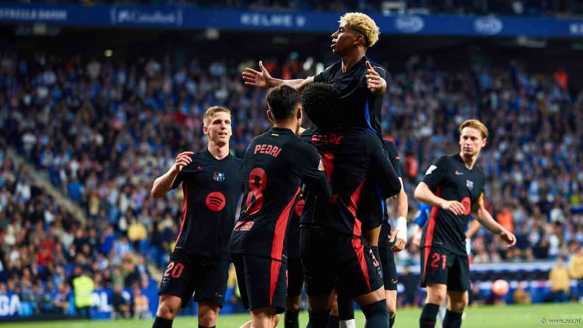 Frenkie de Jong en FC Barcelona veroveren landstitel na prachtgoal Yamal