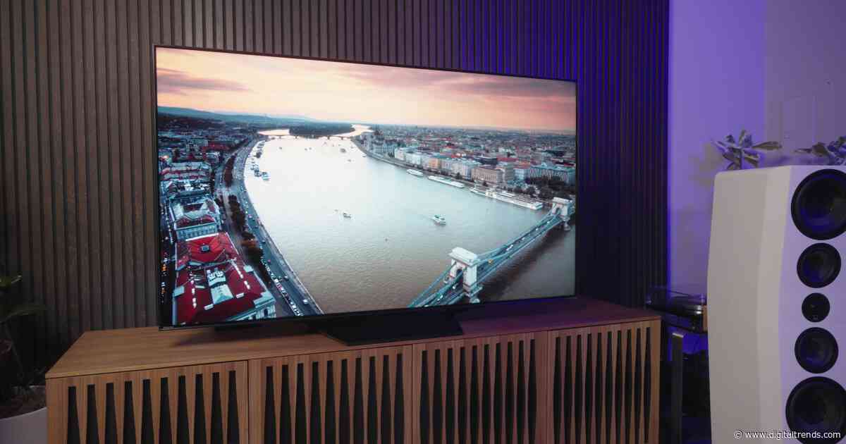 A 100-inch Hisense TV for less than $1,000? Sign me up!