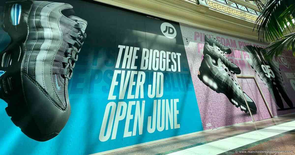Biggest JD sports store EVER prepares to open at the Trafford Centre