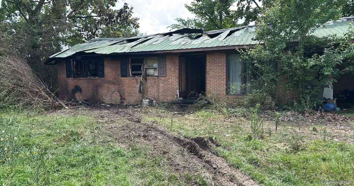 Fire chief: 14-year-olds stole car; one killed when it crashed into house