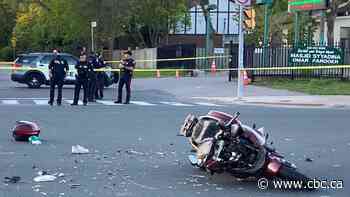 Motorcyclist dead, passenger critically hurt after Scarborough crash, police say